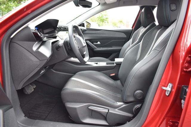 Fahrzeugabbildung Peugeot 308 Hybrid 180 Allure EAT8*LED*BATTERIE-ZERTIFIK
