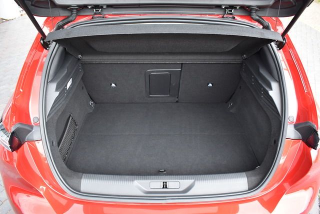Fahrzeugabbildung Peugeot 308 Hybrid 180 Allure EAT8*LED*BATTERIE-ZERTIFIK