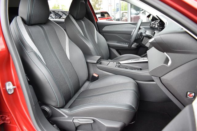 Fahrzeugabbildung Peugeot 308 Hybrid 180 Allure EAT8*LED*BATTERIE-ZERTIFIK