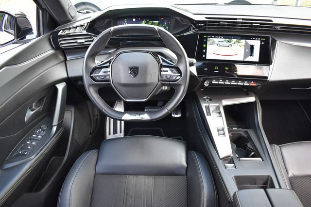 Fahrzeugabbildung Peugeot 308 SW GT PT 130 EAT8*MATRIX*CARPLAY*TRAUM*NAV*A