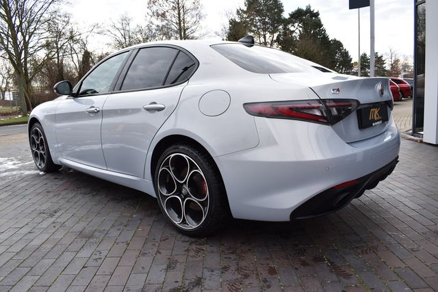 Fahrzeugabbildung Alfa Romeo Giulia VELOCE Q4*MATRIX*ACC*CARPLAY*F1*H&K SOUND