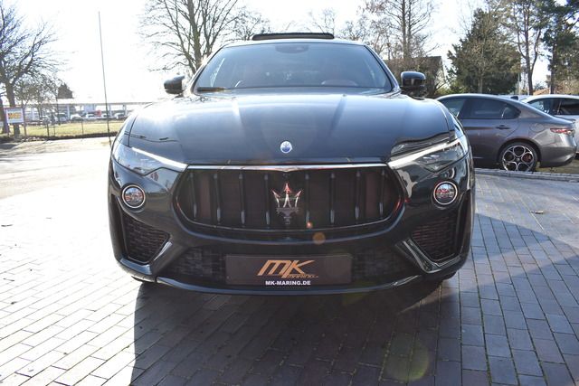Fahrzeugabbildung Maserati Levante Gran Sport*PANO*LUFT*CARPLAY*NAVI*21ZOLL