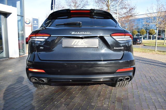 Fahrzeugabbildung Maserati Levante Gran Sport*PANO*LUFT*CARPLAY*NAVI*21ZOLL