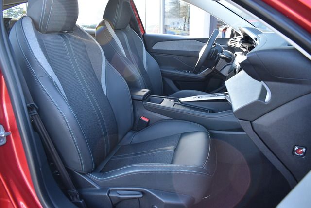 Fahrzeugabbildung Peugeot 308 SW ALLURE PT 130 EAT8*CARPLAY*MATRIX*FACELIF