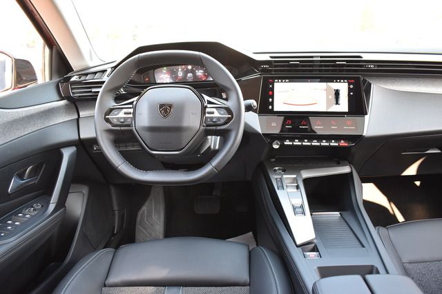 Fahrzeugabbildung Peugeot 308 SW ALLURE PT 130 EAT8*CARPLAY*MATRIX*FACELIF