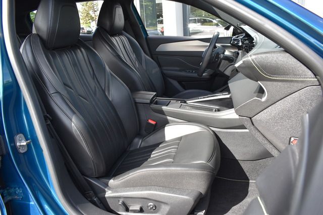 Fahrzeugabbildung Peugeot 408 GT PT 130 EAT8*MATRIX*FOCAL*CARPLAY*TRAUM*