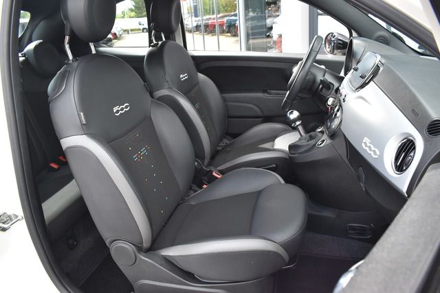 Fahrzeugabbildung Fiat 500C 1.0 Hybrid Hey Google