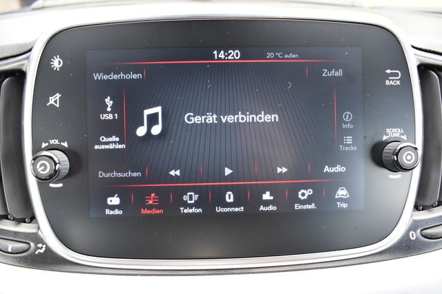 Fahrzeugabbildung Fiat 500C 1.0 Hybrid Hey Google