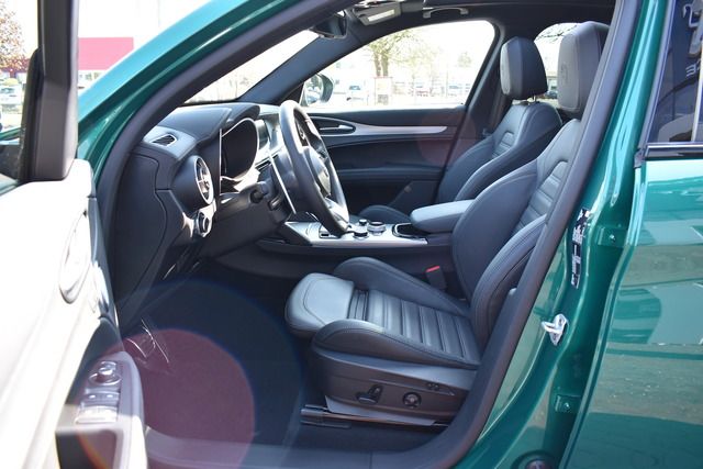 Fahrzeugabbildung Alfa Romeo Stelvio 2.0 VELOCE*PANO*MATRIX*WENIG KM*21ZOLL*