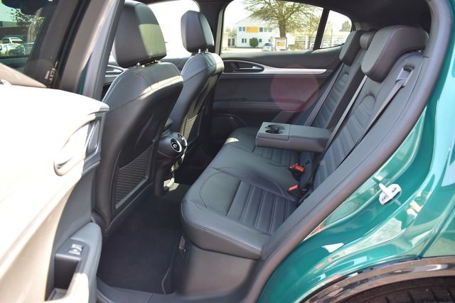Fahrzeugabbildung Alfa Romeo Stelvio 2.0 VELOCE*PANO*MATRIX*WENIG KM*21ZOLL*