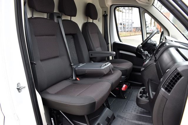 Fahrzeugabbildung Peugeot Boxer 2.2 BlueHDI 140*KAWA*L3H2*NAVI*KLIMA*REAR*