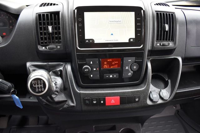 Fahrzeugabbildung Peugeot Boxer 2.2 BlueHDI 140*KAWA*L3H2*NAVI*KLIMA*REAR*