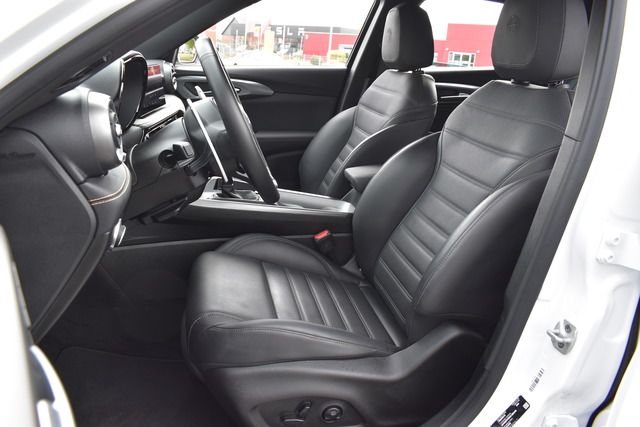 Fahrzeugabbildung Alfa Romeo Tonale 1.5 VGT VELOCE 118 KW*H&K*FULL-LED*CARPLA