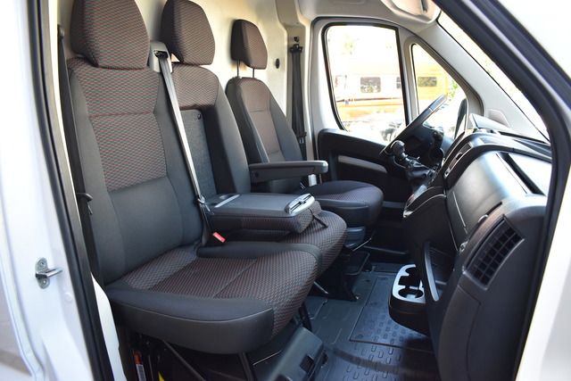 Fahrzeugabbildung Citroën Jumper KAWA35 L4H2 BLUE-HDi 165*KLIMAAUTO*CARPLA
