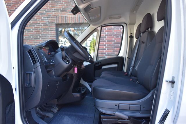 Fahrzeugabbildung Citroën Jumper KAWA35 L4H2 BLUE-HDi 165*KLIMAAUTO*CARPLA