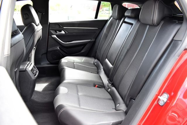 Fahrzeugabbildung Peugeot 508 SW Allure PT 130 EAT8*MATRIX*NAV*SHZ*CARPLAY