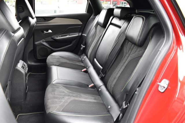 Fahrzeugabbildung Peugeot 308 SW GT PT 130 EAT8*MATRIX*CARPLAY*AHK*NAVI*