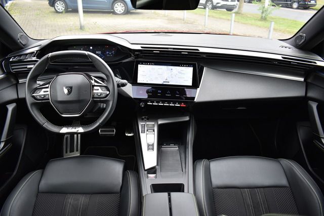 Fahrzeugabbildung Peugeot 308 SW GT PT 130 EAT8*MATRIX*CARPLAY*AHK*NAVI*