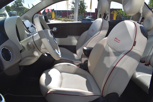 Fahrzeugabbildung Fiat 500C 1.0 Dolcevita Hybrid *NAVI*XENON*CARPLAY*