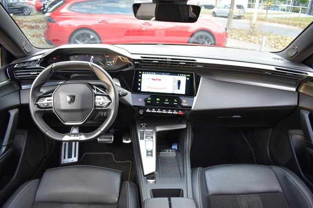 Fahrzeugabbildung Peugeot 308 SW GT PT 130 EAT8*MATRIX*CARPLAY*TRAUM*NAV*A