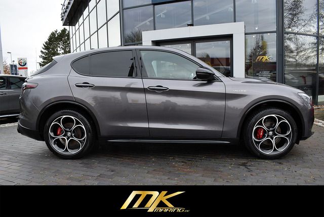 Fahrzeugabbildung Alfa Romeo Stelvio VELOCE Q4 AUTO*LED*CARPLAY*20 ZOLL*TRAUM