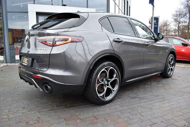 Fahrzeugabbildung Alfa Romeo Stelvio VELOCE Q4 AUTO*LED*CARPLAY*20 ZOLL*TRAUM