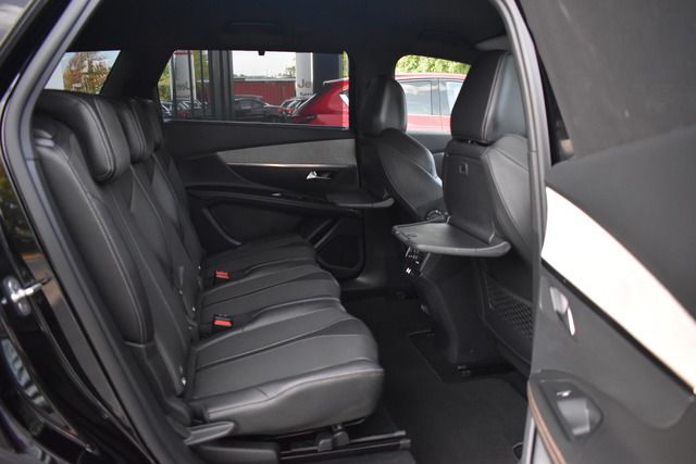 Fahrzeugabbildung Peugeot 5008 GT 1.5 BlueHDi 130 EAT8*LED*7SITZER*CARPLAY