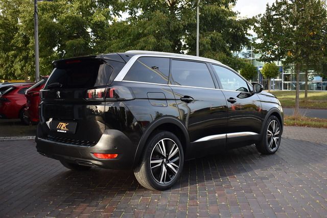 Fahrzeugabbildung Peugeot 5008 GT 1.5 BlueHDi 130 EAT8*LED*7SITZER*CARPLAY