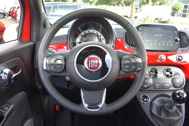 Fahrzeugabbildung Fiat 500 1.0 RED *SITZHEIZUNG*CARPLAY*PANORAMA*