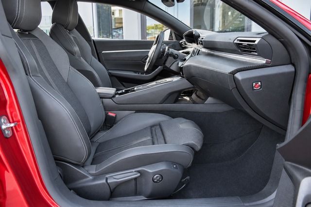 Fahrzeugabbildung Peugeot 508 SW PT130 EAT8*ALLURE*MATRIX*CARPLAY*FACELIFT