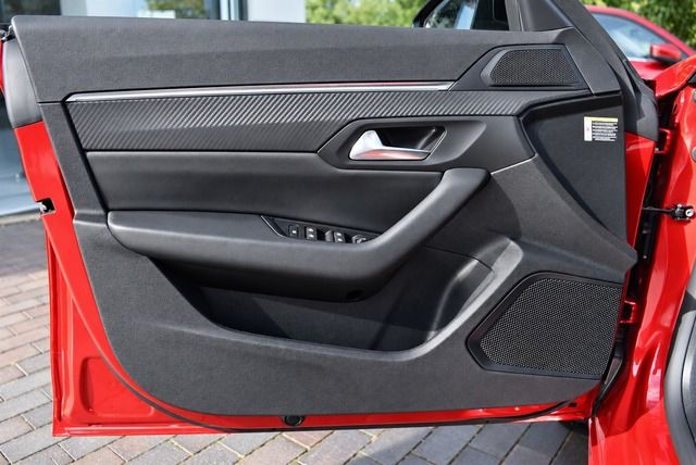 Fahrzeugabbildung Peugeot 508 SW PT130 EAT8*ALLURE*MATRIX*CARPLAY*FACELIFT