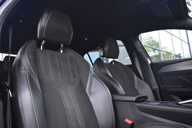 Fahrzeugabbildung Peugeot 308 GT PT 130 EAT8 MATRIX*CARPLAY*AHK*SHZ*LHZ*