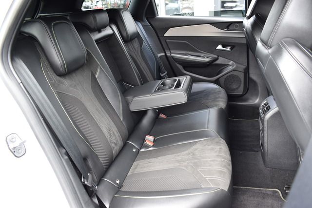 Fahrzeugabbildung Peugeot 308 SW GT PT 130 EAT8*MATRIX*CARPLAY*TRAUM*NAV*A